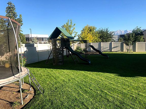 4th image of 513 N 1790 W
