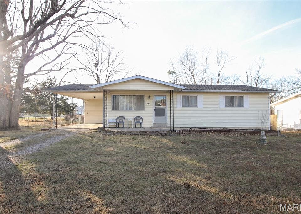 1st image of 631 Hawthorn Dr