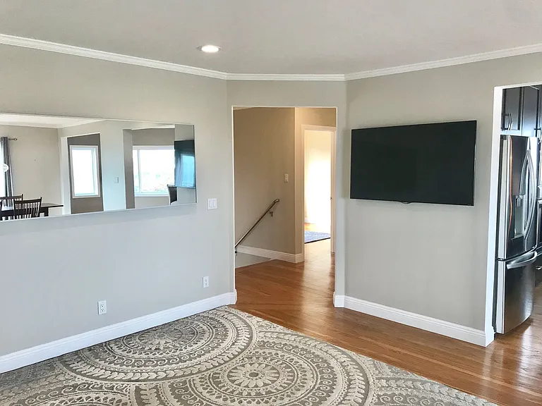 730 Myra Way — Photo 15