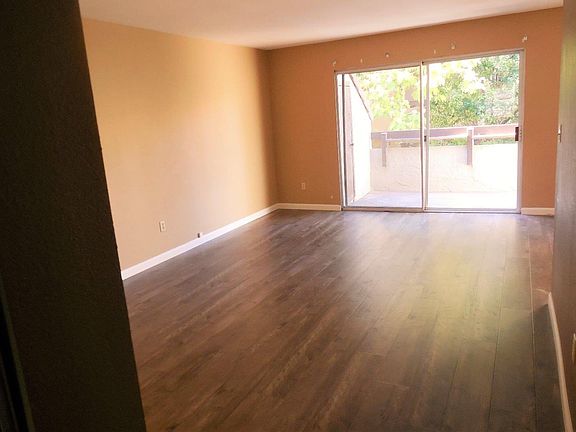 2nd image of 291 Tradewinds Dr APT 8