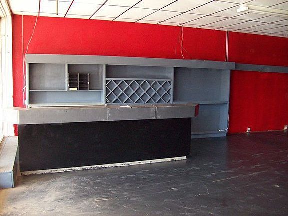 4th image of 308 E Avenue D
