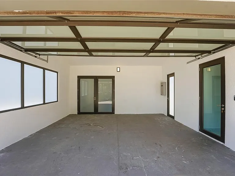 9 Sabanera — Photo 32