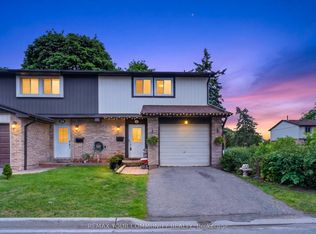 93 Hansen Rd N #11, Brampton, ON L6V 3C8