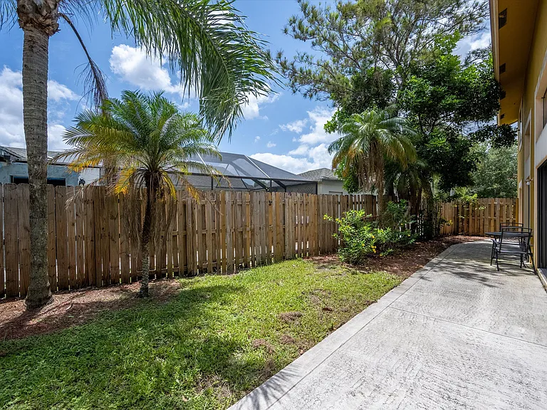 13745 Yarmouth Dr #A — Photo 32