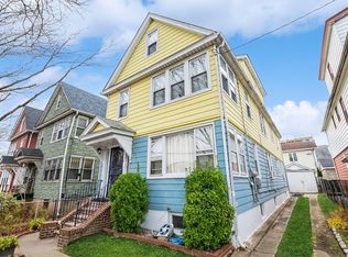 10958 Liverpool St, Jamaica, NY 11435