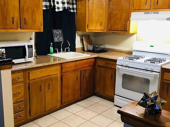 3rd image of 2335 Wickham Ave