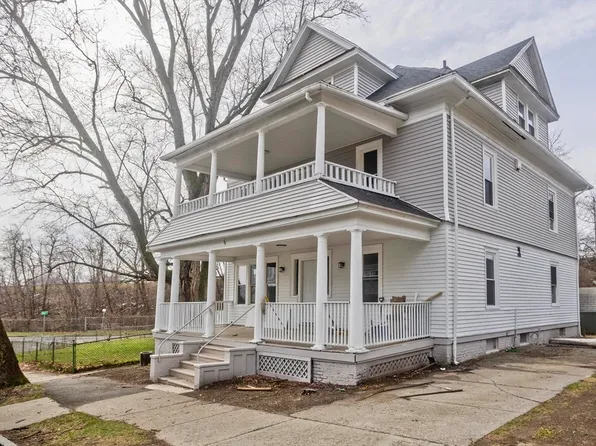 44 Eagle St, Springfield, MA 01107