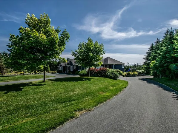 223 Olivers Pond Road, Portugal Cove-St. Philips, NL A1M3M9