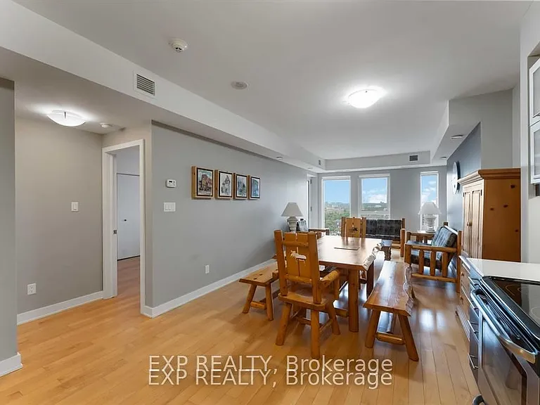 40 Nepean St #1607 — Photo 11