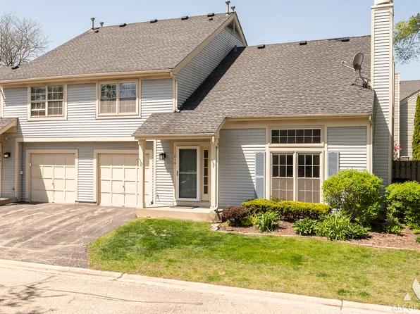 1016 N Knollwood Dr, Palatine, IL 60067