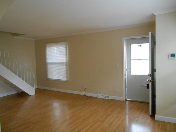 4th image of 1276 Prairie Ave Unit C