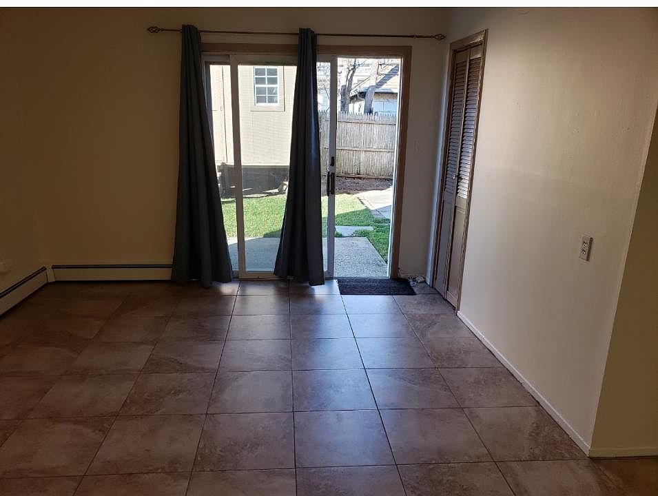 1st image of 1 W Park Ave #1
