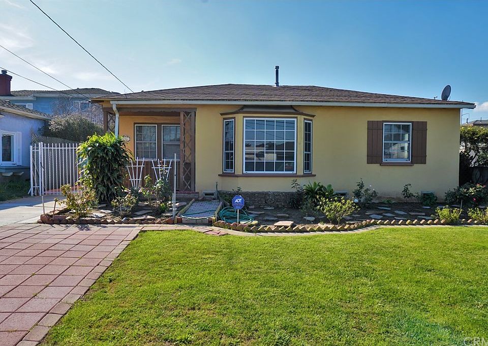 1st image of 636 W Hillcrest Blvd