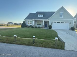 608 Trawler Pl, Newport, NC 28570