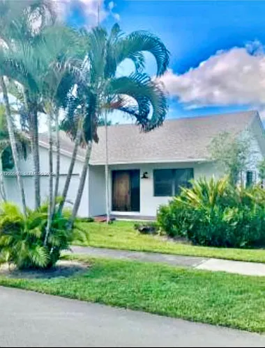 9400 SW 103rd Ave Photo 1
