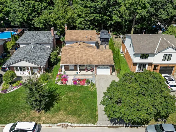 219 Worthington Ave, London, ON N5Z 4H9