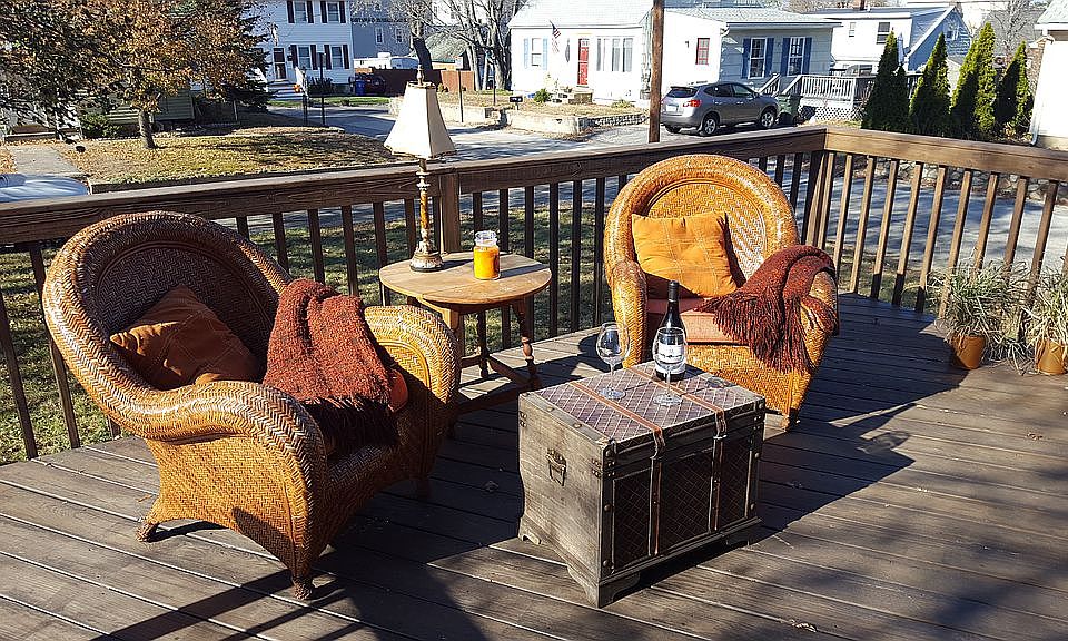 Lovely , large deck.