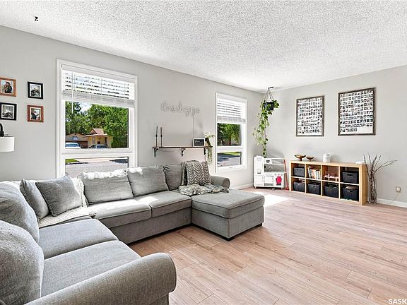 4th image of 94 Dale CRESCENT