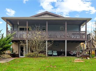 2282 Heston Dr, Lake Milton, OH 44429