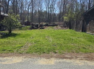 23 Chestnut Ave, Sterling, MA 01564