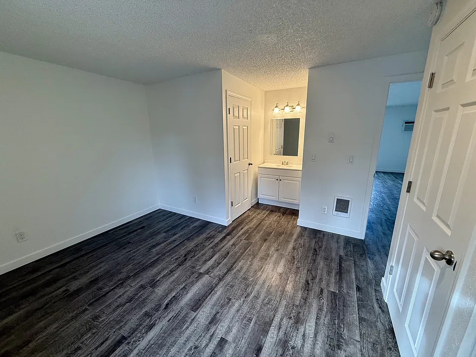 1622 W 7th Ave #307