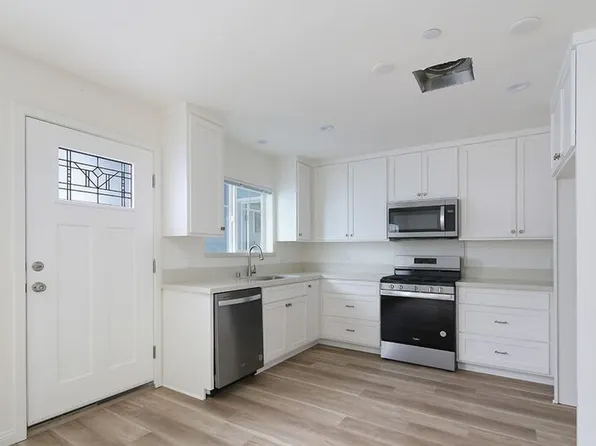 4358-4360 Ocean View Blvd, Montrose, CA