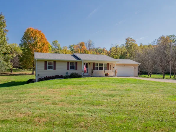 4274 N 37th St, Galesburg, MI 49053