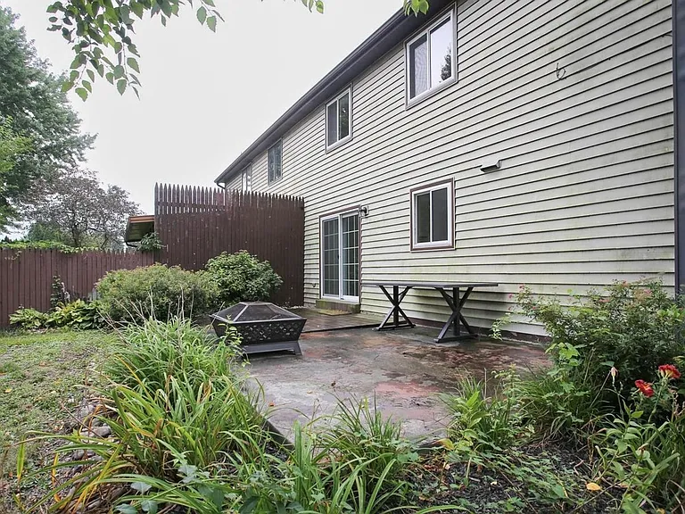 1901 Mountain View Rd — Photo 27