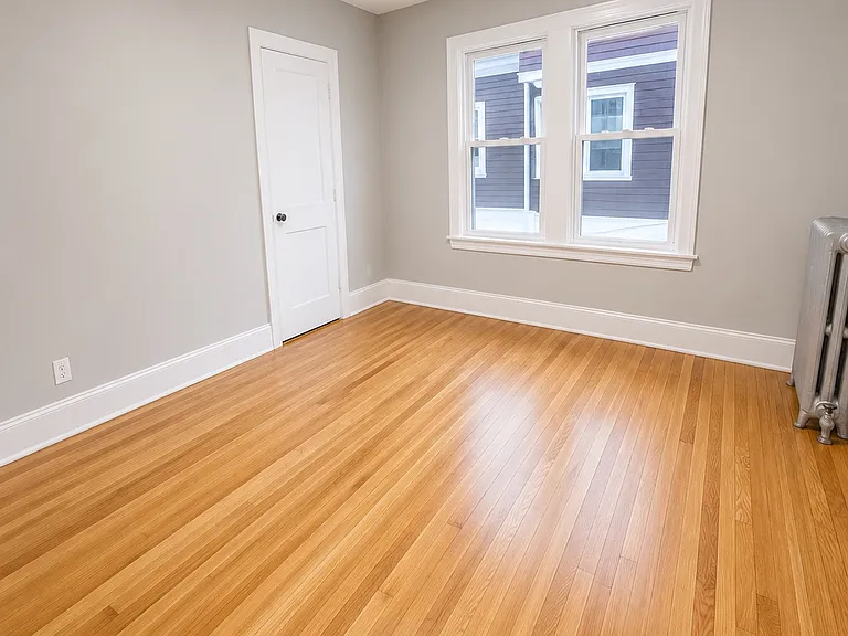 222 Quaker Ln S #3 — Photo 5