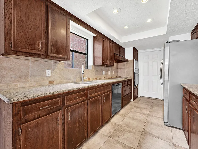 2730 Mesquite Dr — Photo 8