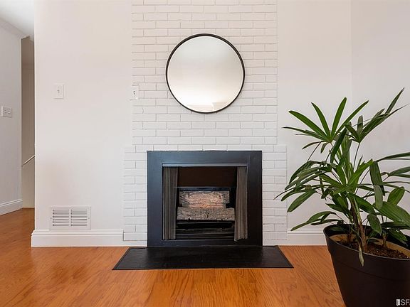 5th image of 225-229 Gambetta St