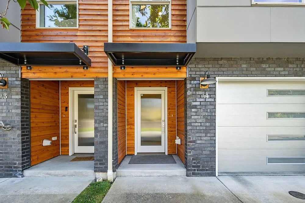 2 bed, 2.5 bath, 1606 sqft, $3,200 — Photo 2