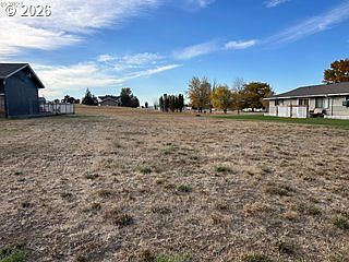 5th image of Bennett Dr