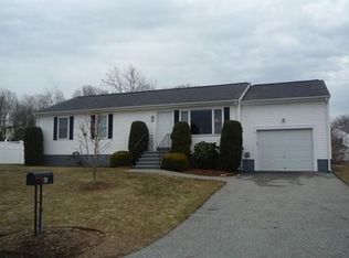 61 Seaward Ln, Fall River, MA 02720