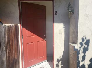 631 S Fashion Park St APT B, Orange, CA 92866