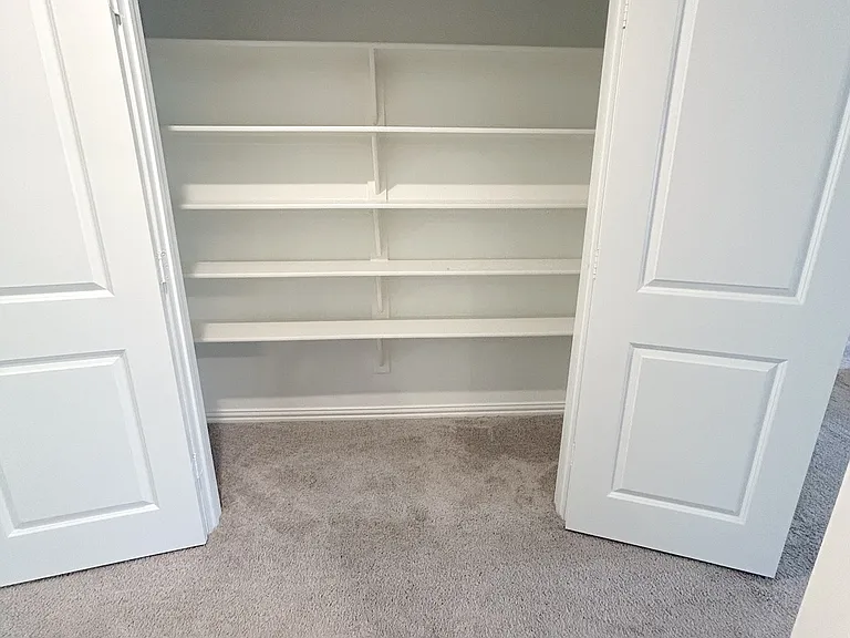 212 Stonebrook Trl — Photo 31