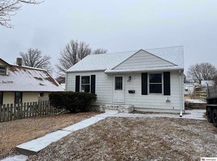 3912 V St, Omaha, NE 68107