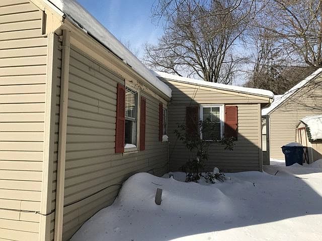 2nd image of 121 Lovell Ave