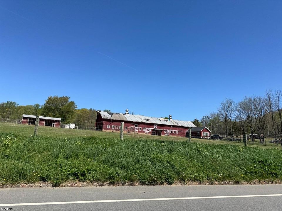 2nd image of 95A Calais Rd