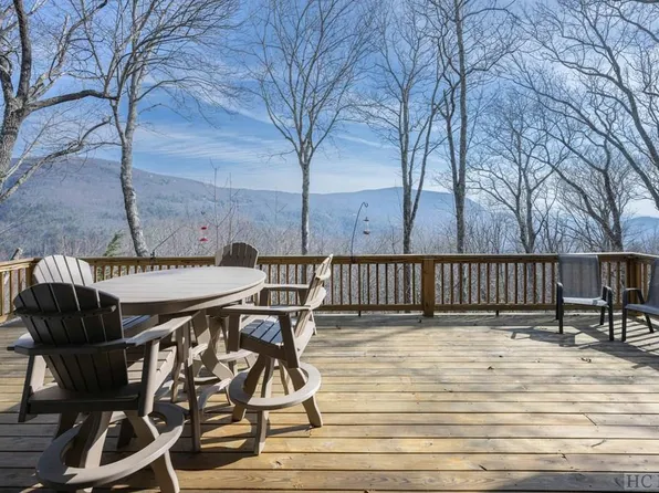 99 Flyaway Circle, Sapphire, NC 28774