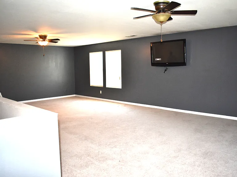 15445 Tyler Mill Dr — Photo 8