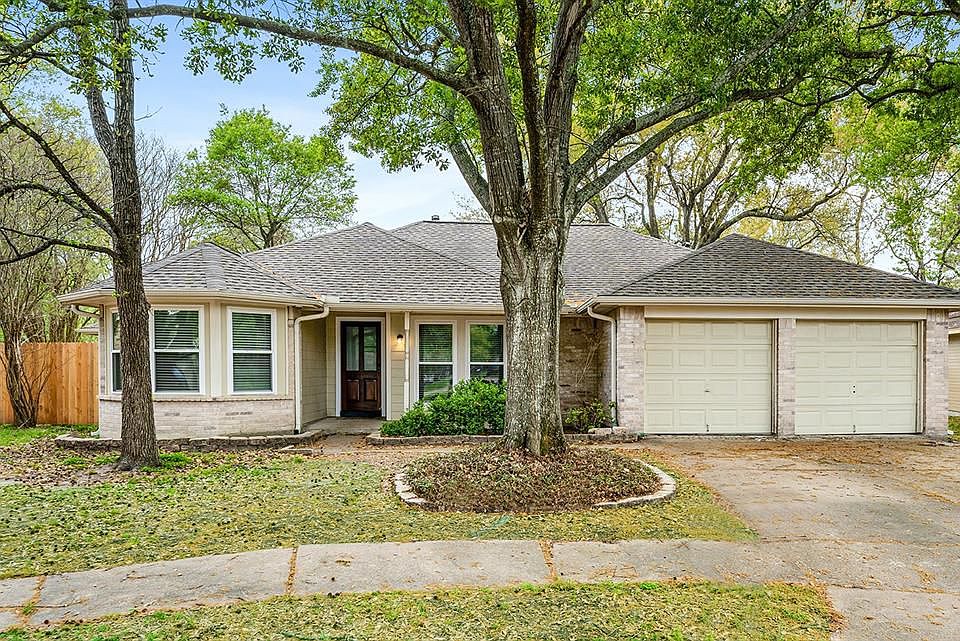 1st image of 15703 Meadow Village Dr