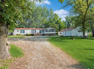161 Horseshoe Dr, Montezuma, IA 50171