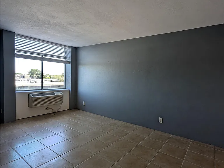 7520 Hornwood Dr #402 — Photo 22