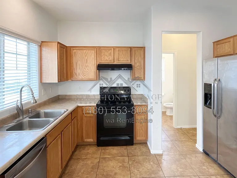 4737 E Olney Ave — Photo 4