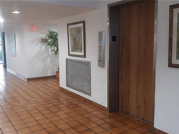 4th image of 2593 Countryside Blvd #7207