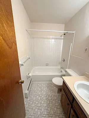 Rented by Oxford Property Group | media 8