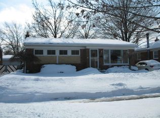 22130 Love St, Saint Clair Shores, MI 48082