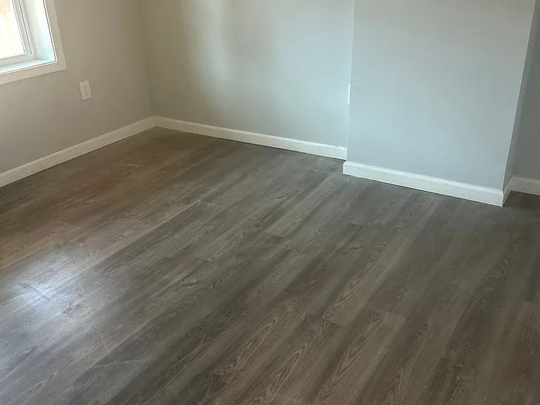 17568-70 Lakeshore Blvd #9 — Photo 8