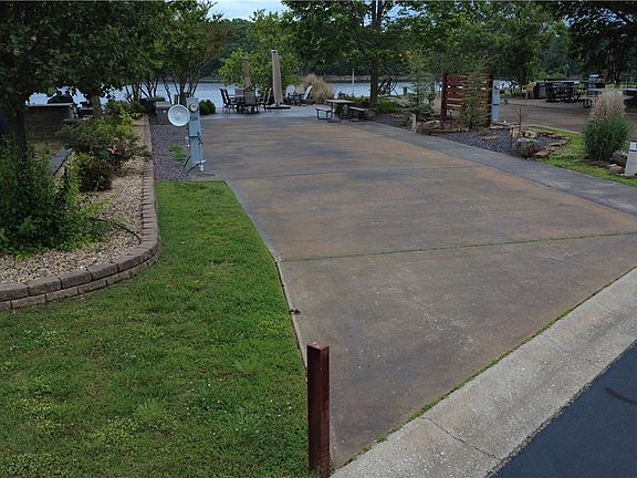 3rd image of 1229 County Road 663 #126
